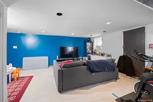 68-10 60th Dr, Maspeth, NY 11378 - Photo 15