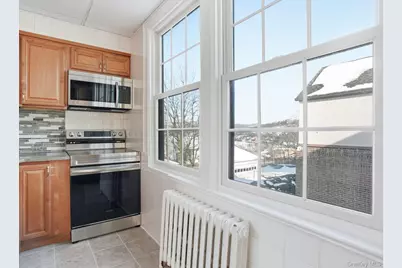 320 Simpson Place, Peekskill, NY 10566 - Photo 11