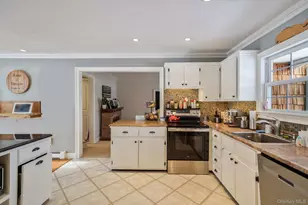 6 Madsen Ct, Mount Sinai, NY 11766 - Photo 7