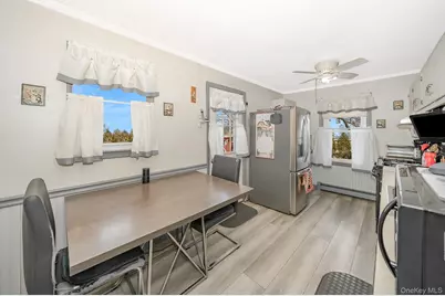 3683 Hawk Road, Levittown, NY 11756 - Photo 15