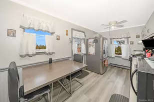 3683 Hawk Rd, Levittown, NY 11756 - Photo 15