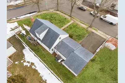 3683 Hawk Road, Levittown, NY 11756 - Photo 35