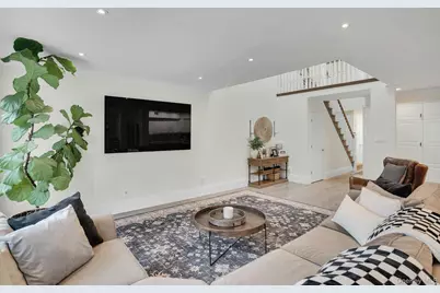 54 Estate Court #54, Woodbury, NY 11797 - Photo 29