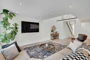 54 Estate Ct, Woodbury, NY 11797 - Photo 29