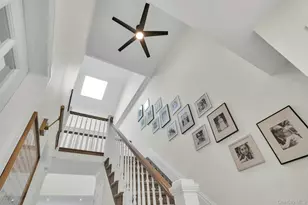 54 Estate Ct, Woodbury, NY 11797 - Photo 5