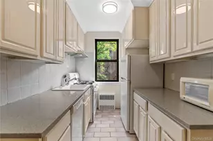 142 Garth Rd, Scarsdale, NY 10583 - Photo 9