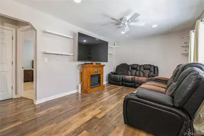 10 Hickory Street, Central Islip, NY 11722 - Photo 3