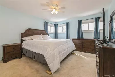 10 Hickory Street, Central Islip, NY 11722 - Photo 11