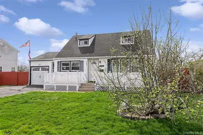 10 Hickory Street, Central Islip, NY 11722 - Photo 33