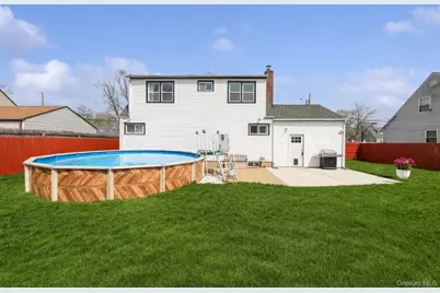 10 Hickory Street, Central Islip, NY 11722 - Photo 31