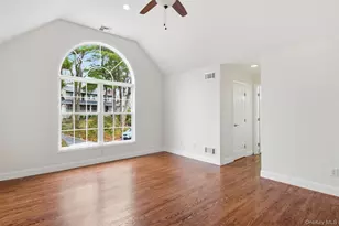 24 North Dr, Centerport, NY 11721 - Photo 17