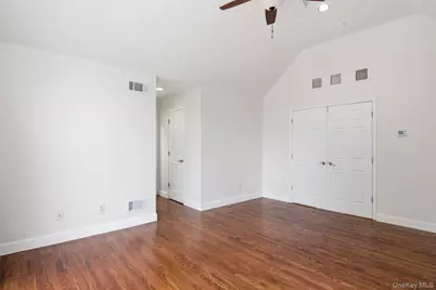 24 North Drive, Centerport, NY 11721 - Photo 19