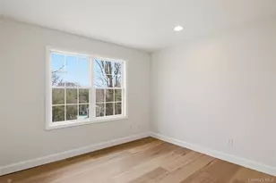 24 North Dr, Centerport, NY 11721 - Photo 25