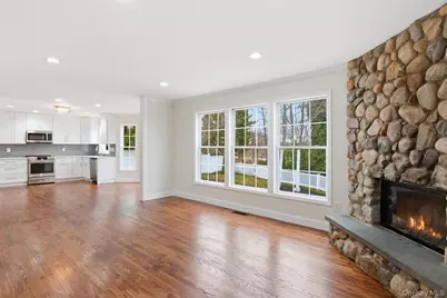 24 North Drive, Centerport, NY 11721 - Photo 9