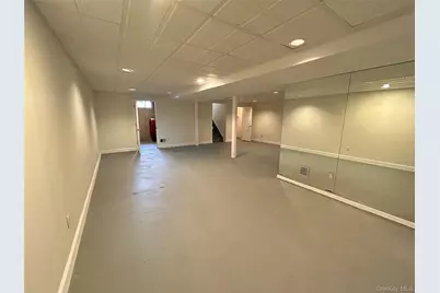 24 North Drive, Centerport, NY 11721 - Photo 19