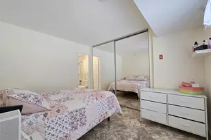 11 Navajo Ct, Coram, NY 11727 - Photo 9