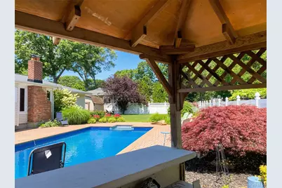 99 Brunswick Road, Ronkonkoma, NY 11779 - Photo 25