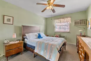 81-05 268th St, New Hyde Park, NY 11040 - Photo 7