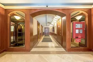 145 E 48th St, New York, NY 10017 - Photo 3