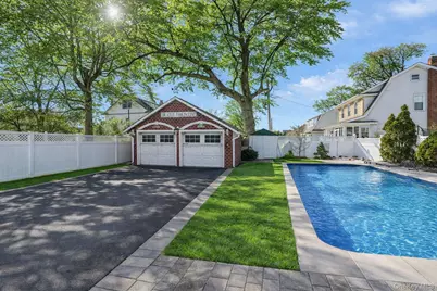 367 Vincent Avenue, Lynbrook, NY 11563 - Photo 39