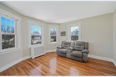 367 Vincent Avenue, Lynbrook, NY 11563 - Photo 21