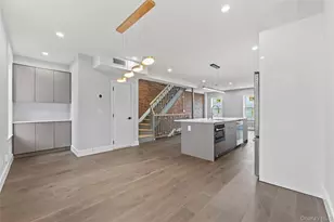 21-18 45th Ave, Long Island City, NY 11101 - Photo 31