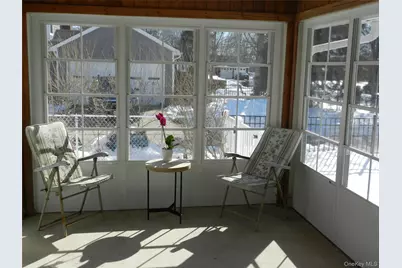 56 Dowsing Place, Amityville, NY 11701 - Photo 19