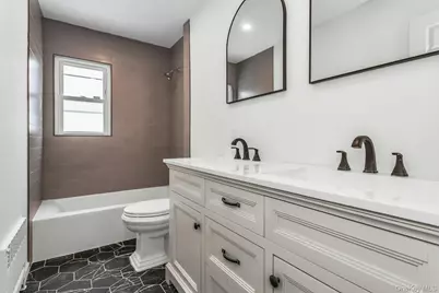 56 Dowsing Place, Amityville, NY 11701 - Photo 17