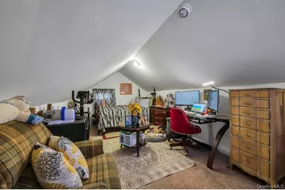 137 Melrose Avenue, Massapequa, NY 11758 - Photo 17