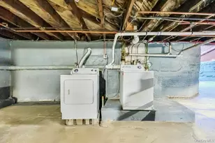 137 Melrose Ave, Massapequa, NY 11758 - Photo 33