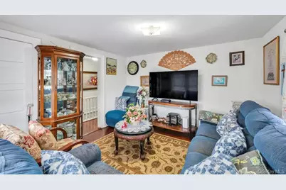 137 Melrose Avenue, Massapequa, NY 11758 - Photo 7