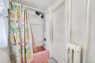 137 Melrose Ave, Massapequa, NY 11758 - Photo 13