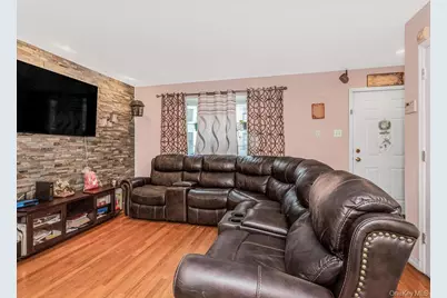 526 E 139th Street, Bronx, NY 10454 - Photo 3