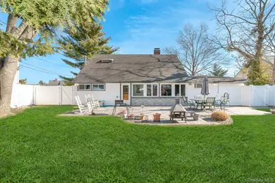 44 Disc Lane, Wantagh, NY 11793 - Photo 19