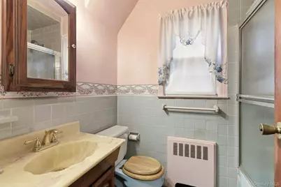 208 Weyford Terrace, Garden City, NY 11530 - Photo 15