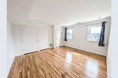 250 Artist Lake Drive, Middle Island, NY 11953 - Photo 9