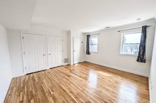 250 Artist Lake Dr, Middle Island, NY 11953 - Photo 9