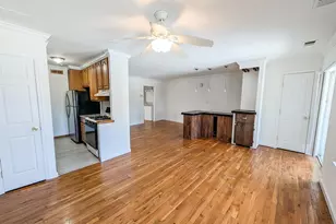 250 Artist Lake Dr, Middle Island, NY 11953 - Photo 5