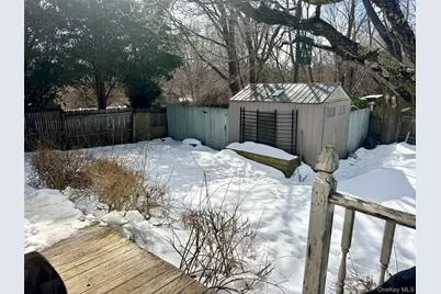 21 Cherry Street, East Northport, NY 11731 - Photo 17