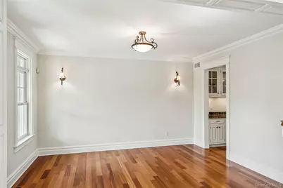 147 Eaton Lane, West Islip, NY 11795 - Photo 5