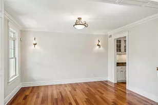 147 Eaton Ln, West Islip, NY 11795 - Photo 5