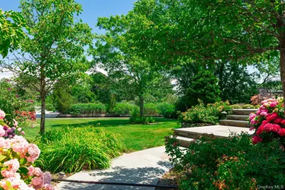 147 Eaton Lane, West Islip, NY 11795 - Photo 37