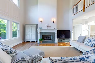 147 Eaton Lane, West Islip, NY 11795 - Photo 9