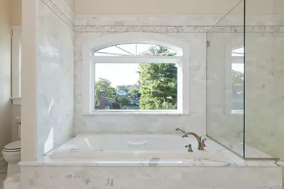 147 Eaton Lane, West Islip, NY 11795 - Photo 27