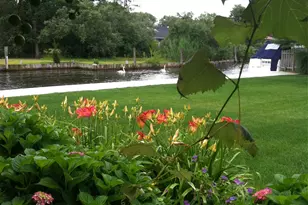 147 Eaton Ln, West Islip, NY 11795 - Photo 45