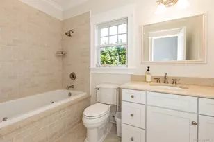 147 Eaton Ln, West Islip, NY 11795 - Photo 35