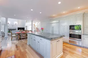 147 Eaton Ln, West Islip, NY 11795 - Photo 15