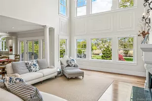 147 Eaton Ln, West Islip, NY 11795 - Photo 23