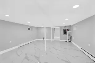 109-20 221st St, Queens Village, NY 11429 - Photo 23