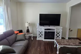 139 N 26th St, Wyandanch, NY 11798 - Photo 15